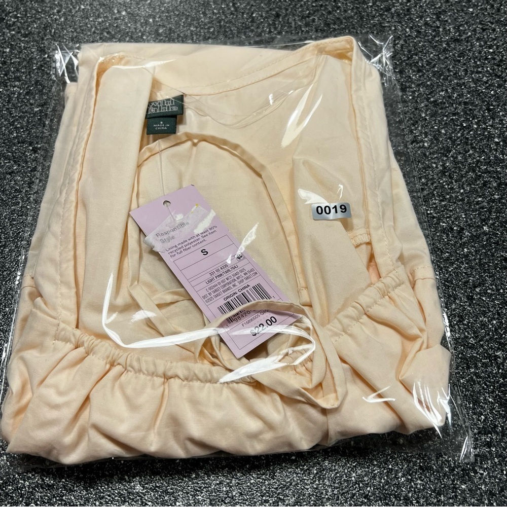 ❤️3/$15 NWT- Wild Fable Light Pink Long Sleeve Top Size Small - Picture 8 of 8